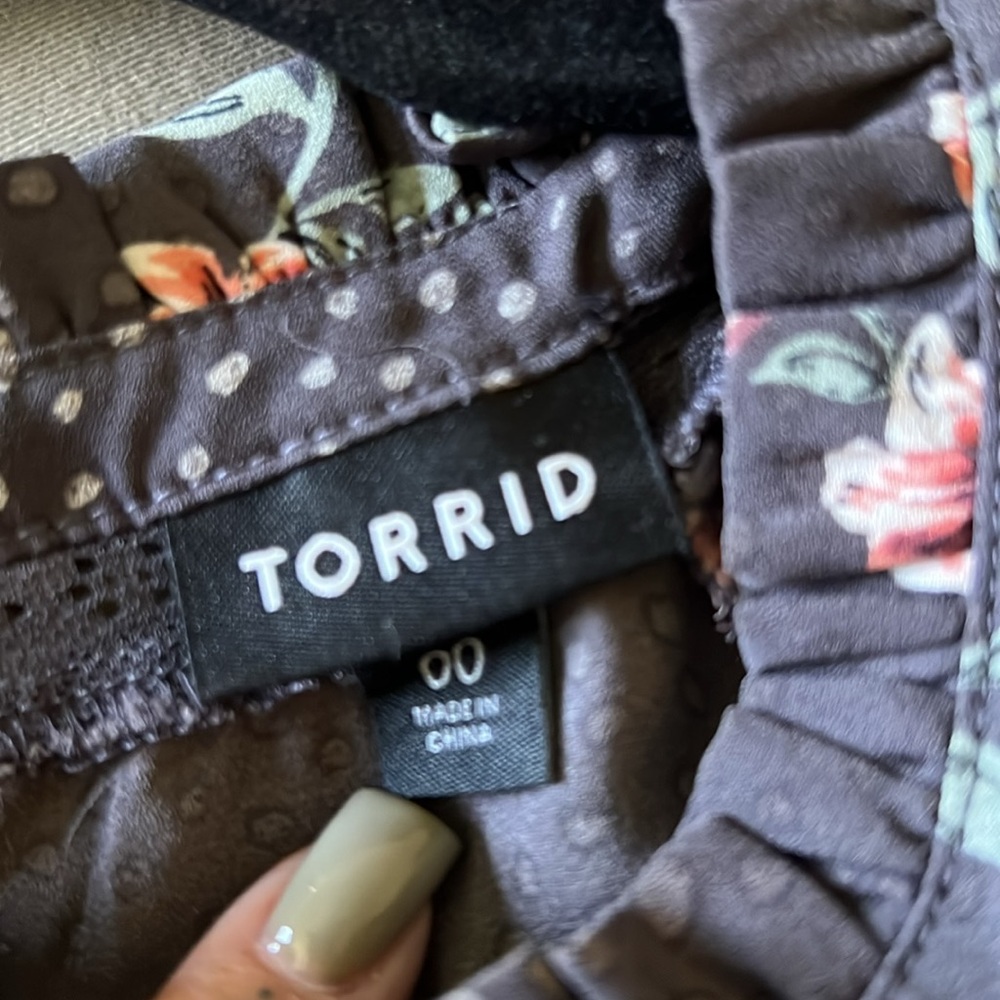 Torrid blouse - Picture 6 of 6